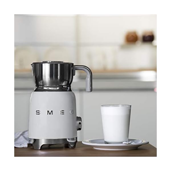 Smeg Espumador de leche, 220 Volts MFF01WHEU | Blanco - Imagen 4