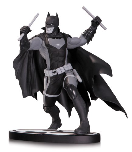 DC Collectibles Batman Black and White: Earth 2 Statue