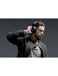 Beyerdynamic, Custom One Pro Plus, audífonos con accesorios para mando a distancia, y cable con micrófono. Negro
