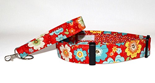 Red Floral Key Fob - 6" Wristlet - Flower Keychain - Wrist Lanyard - Purse or Wallet Strap - Thumbnail 2