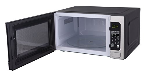 Микроволновка с грилем. Открытая микроволновка боком. Что будет если включить пустую микроволновку видео. Задняя стенка микроволновки. Искрит микроволновка.