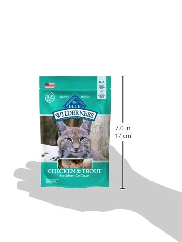 Blue Wilderness Chicken and Trout Cat Treats - 2 oz.