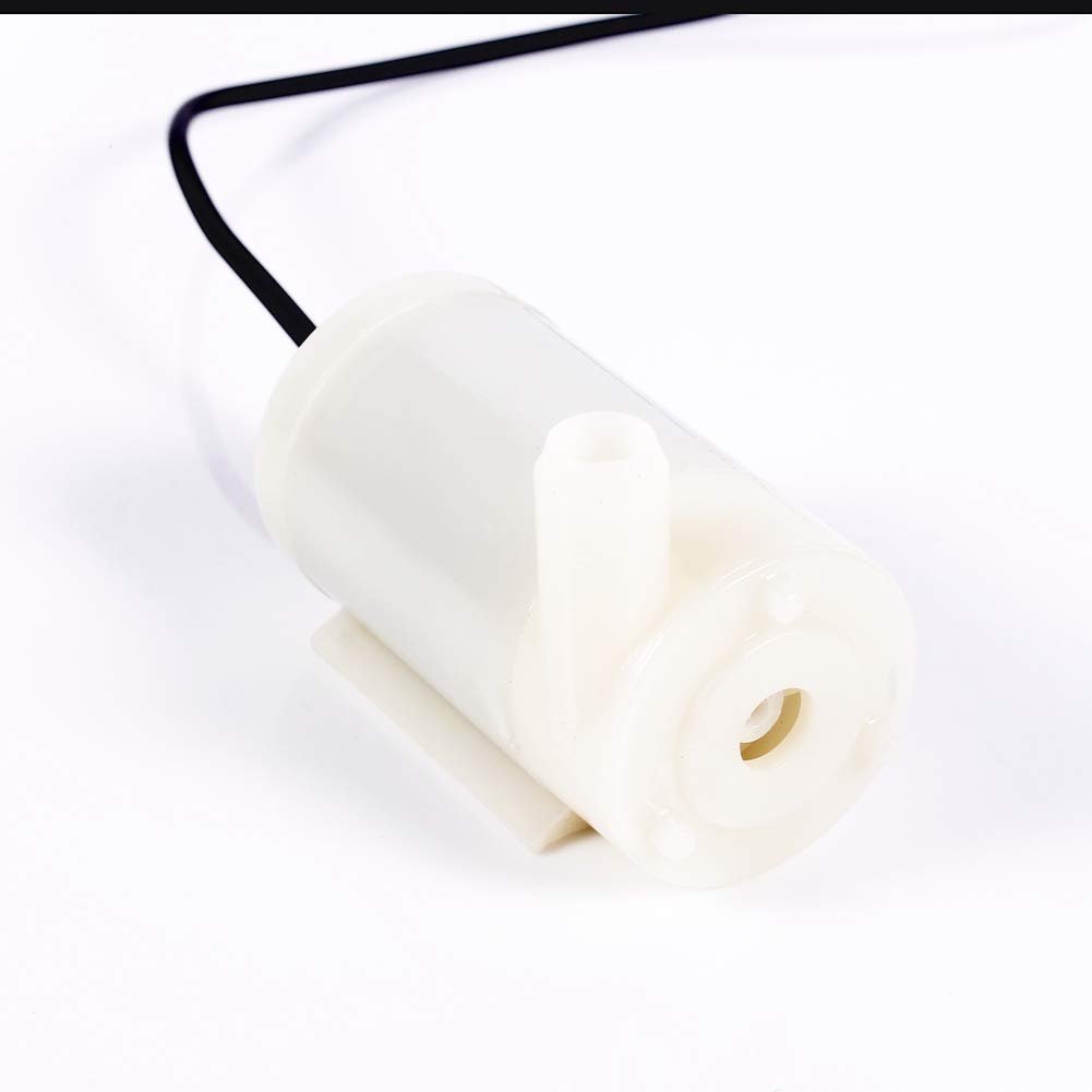Mini Submersible DC 3-4.5V 100L/H Low Noise Aquarium Pump for Fish Tank Horizontal Use