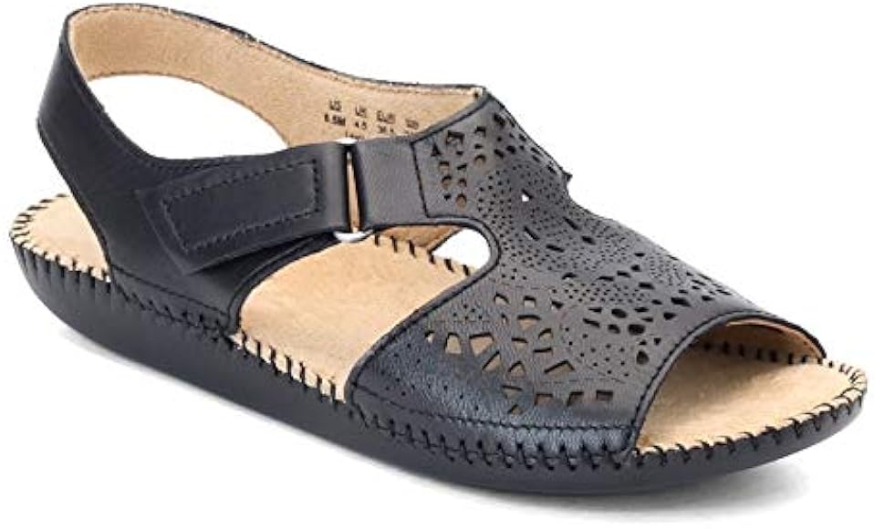 naturalizer scout flat sandals