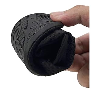Schnorchelmasken 41QE9jhPDvL. SS300 Obermaterial: 89% Polyester + 11% Spandex. Atmungsaktiv, schnell trocknend, elastisch, weich und bequem.
Innenmaterial: Textil. Atmungsaktiv, angenehm, hautfreundlich, Trocken und bequeme.
Sohle: Hochwertige Rutschfeste Gummisohle. Die Sohle ist 1 mm dick. Man läuft fast wie barfuß, aber die Füße sind doch geschützt.
