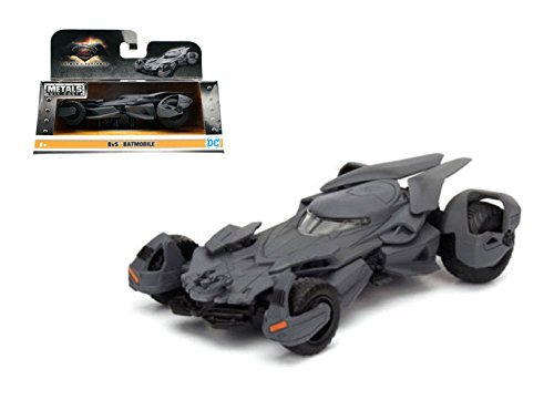 JADA 1:32 W/B - METALS - BATMAN V SUPERMAN - BATMOBILE 98245