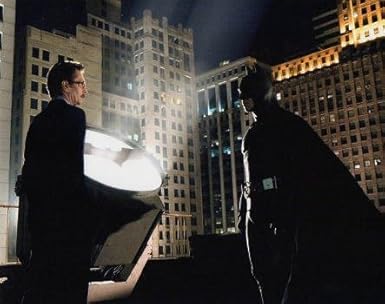 Amazon ブロマイド写真 バットマン ビギンズ 話すゴードン