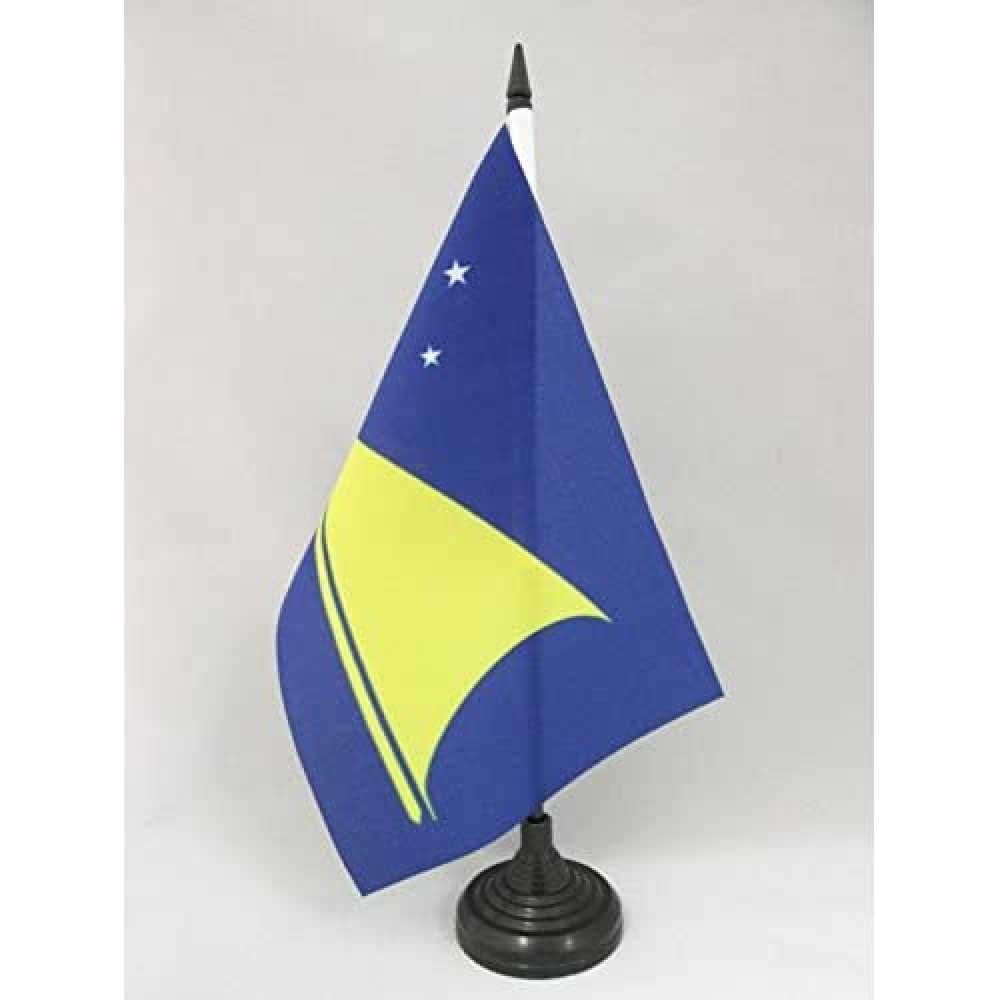 AZ FLAG Tokelau Table Flag 5'' x 8'' - New Zealand Office Decoration 100% Polyester 21 x 14 cm - Mini Desk Flag with Pole and Black Plastic Base