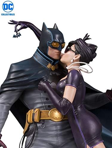 dc bombshells catwoman statue