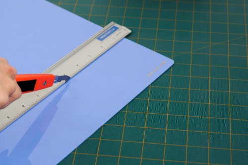 NT Cutter Multi-Use Plastic Cutter with Plastic Cutting Blade and Precision Knife Blade, 1 Cutter (M-500P) - Thumbnail 5