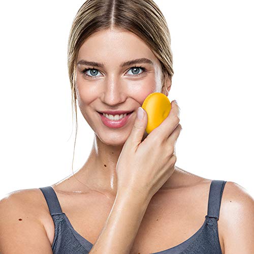 FOREO Luna Play Plus Portable Facial Cleansing Brush Waterproof Skin Care Device with Replaceable Battery, Sunflower Yellow