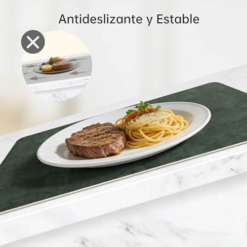 KitchenBoss Washable Placemats Placemats and Coasters: Set of 8 Double-Sided Placemats, Heat Resistant Non-Slip 43X30cm,Green
