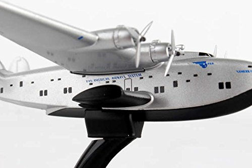 Daron Postage Stamp PS5821 Boeing 314 Pan Am Airways Yankee Clipper 1:350 Scale Diecast Display Model With Stand