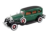 1932 Cadillac Fleetwood Green 1/32 by Signature Models 32365