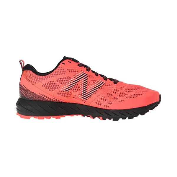 New Balance Women’s Summit Unknown V1 Running Shoe Softball Cleats