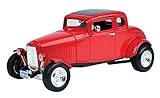 Motormax 1:18 Die-Cast 1932 Ford Coupe With Hood
