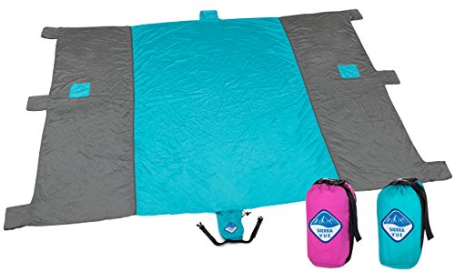 Oversized Sand proof Beach Blanket: 7ft x 9ft, Quick-Dry Durable Nylon Sand Free Beach Mat– Convenient Beach Blanket with 2 Storage Pockets, 7 Sand Pockets &amp; 4 Anchor Loops