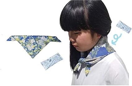 Amazon Co Jp 夏のクールスカーフ 青 白の花 保冷剤付き 首元を冷やせるスカーフ ホーム キッチン