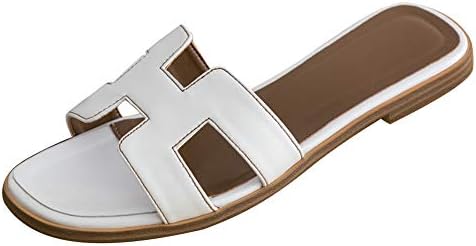 sandals with h shape