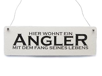 Interluxe DAS ORIGINAL! Vintage Schild Türschild Dekoschild HIER WOHNT EIN ANGLER Shabby Chic Hobby Geschenkidee Freund Kolle