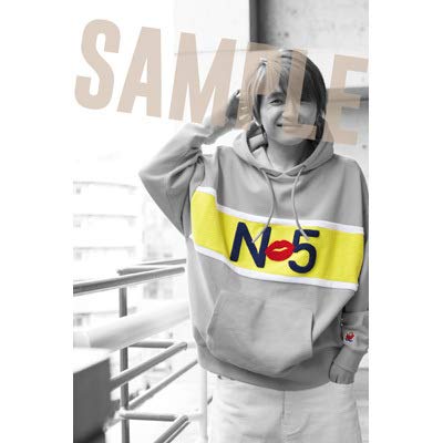 Best B07qvdnn6h 5th 長袖 Entertainment Mサイズ N5 Nissy パーカー 西島隆弘 Anniversary a Dome Tour アイドル芸能人グッズ 小物などお買い得な福袋 Www Eurlhosnakamel Dz