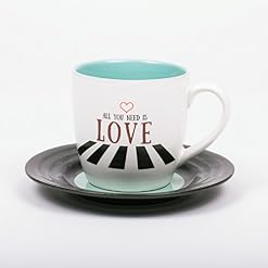 Lyrical Mug – Ensemble-cadeau de Tasse et Soucoupe Céramique avec paroles de chanson « Amour2 » – John Lennon & Paul McCartney – Autorisé par SONY / ATV – thumbs up! – 1001708 - Les Beatles, Paul McCartney, John Lennon, RIngo Starr, George Harrison Lyrical Mug - Ensemble-cadeau de Tasse et Soucoupe Céramique avec paroles de chanson "Amour2" - John Lennon & Paul McCartney - Autorisé par SONY / ATV - thumbs up! - 1001708 – Image 2