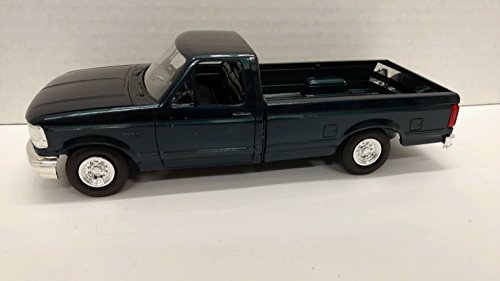 AMT 6293 1994 Ford F-150 XLT 1:25 Scale Built-up Plastic Promo - Deep Forest Green