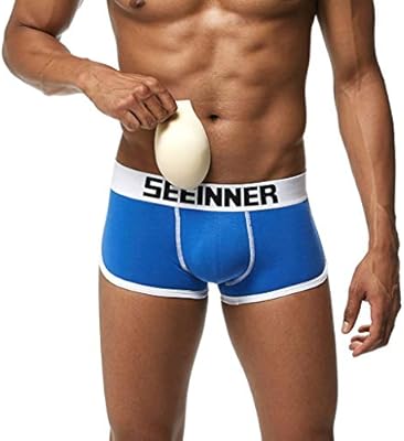 hombres mayores en calzoncillos