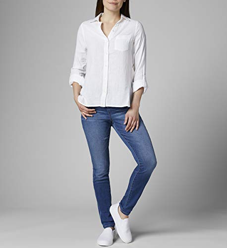 jeans and white long sleeves