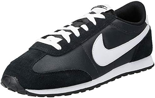 nike mach runner on feet