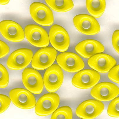 1/8" Yellow Top Painted Aluminum Oval Eyelets - 50 Pack