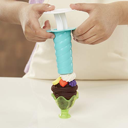 PlayDoh Kitchen Creations Ultimate Swirl Ice Cream Maker Play Food Set
