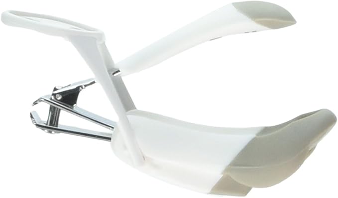 the first years deluxe nail clipper with magnifier
