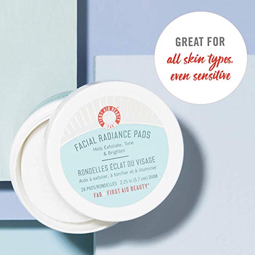 First Aid Beauty Facial Radiance Pads with Glycolic + Lactic Acids Daily Exfoliating Pads with
