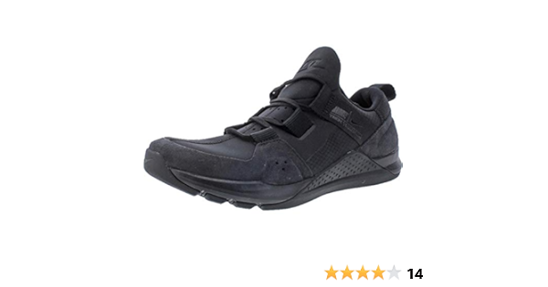 nike tech trainer black