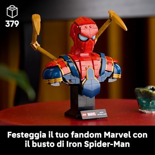 | Marvel Busto di Iron Spider-Man - Modellino da Esposizione per Adulti con 2 Braccia Mobili, Testa Girevole e Minifigure del Supereroe - Regalo da Collezione per i Fan degli Avengers - 76326