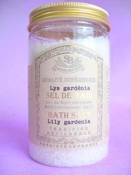 Amazon サンタール エ ボーテ フレンチクラシック バスソルト リリーガデニア 400g 天然ナチュラル入浴剤 南仏プロヴァンス アロマ 粉末入浴剤 バスソルト 通販