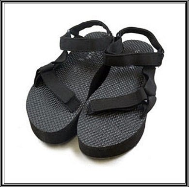 人気のファッショントレンド 上レトロ ガール サンダル