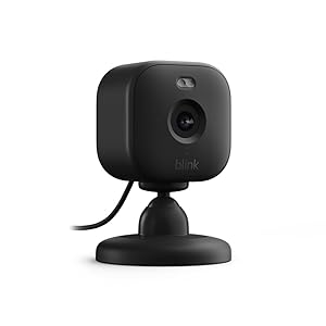 Blink Mini 2 | Videocamera intelligente di sicurezza, plug-in, con visione notturna a colori HD, faretto integrato, audio bidirezionale, rilevazione di movimento, funziona con Alexa | Nero