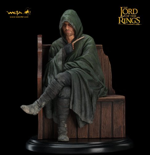 Strider - The Lord of the Rings Statue