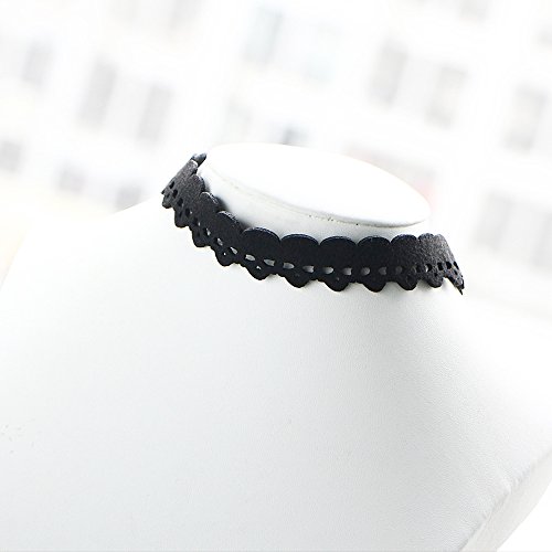 AENMIL Gothic Retro Velvet Lace Pendant Necklace, Hollow Skull Clavicle Choker Collar for Women's Beauty Accessories - Style 3 - Thumbnail 2