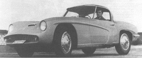 THE FSO SYRENA, TWO STROKE CAR FROM POLAND. (TWO STROKE CAR SERIES. Book 1)