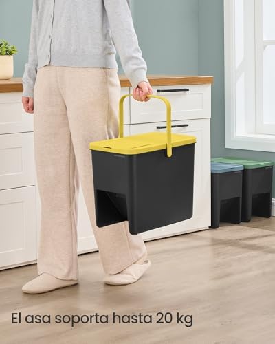 Cubo de Basura, Juego de 3 Cubos Apilables, Papeleras, 20 L Cada, Sistema de Separación Residuos, Tapas Apertura a Presión, Pegatinas, Almacenaje, Amarillo, Azul y Verde LTB763BZ01