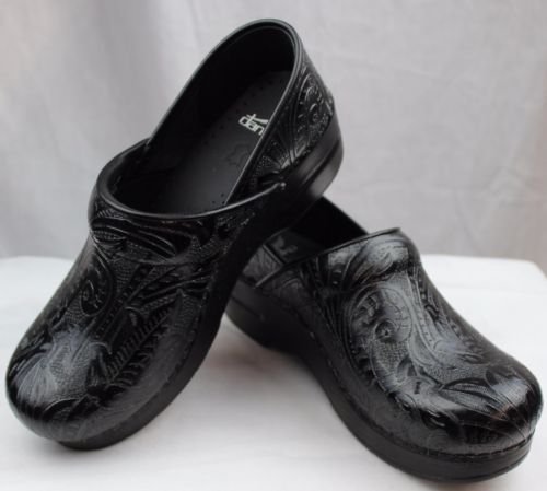 dansko kitchen shoes