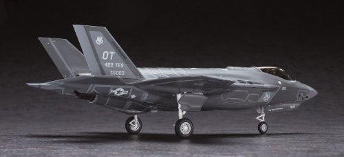 HAS01572 1:72 Hasegawa F-35A Lightning II [MODEL BUILDING KIT]