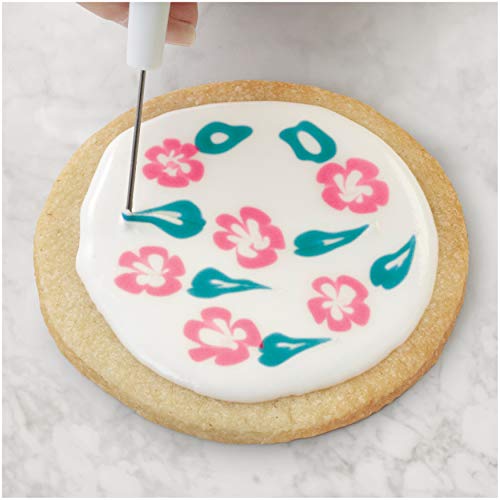 Wilton Sugar Cookie Decorating Kit, 15Piece Tool Set, Meringue