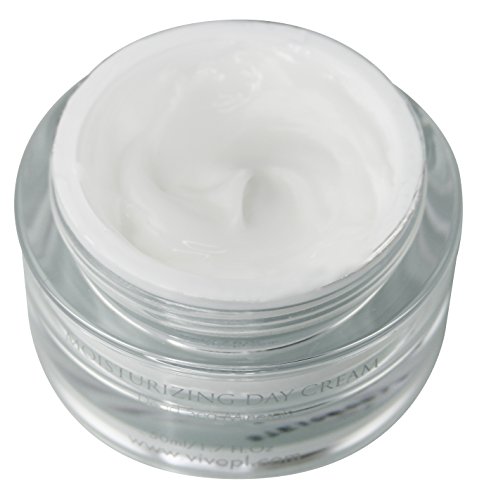 Vivo Per Lei Day Cream, Non-Greasy Moisturizer for Younger and Brighter Looking Skin, 50 ml / 1.7 Fl. Oz