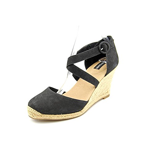 adam tucker women's shoes