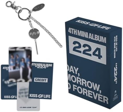 Amazon.com: KISS of Life Midas Touch 1st Single Album CD+Photocard