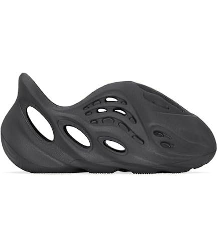 ぱ*だ様  Yeezy Foam Runner オニキス サンダル Amazon.com | (Infant) adidas Yeezy Foam Runner 'Onyx' (2022